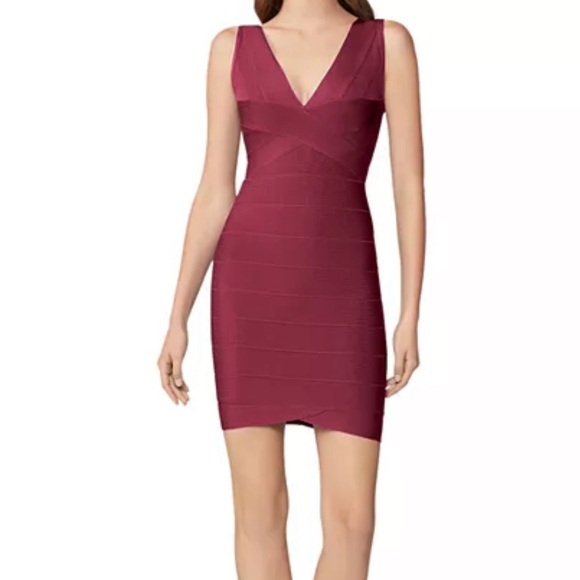 Hervé Léger
V-Neck Bandage Bodycon Dress - Picture 1 of 4